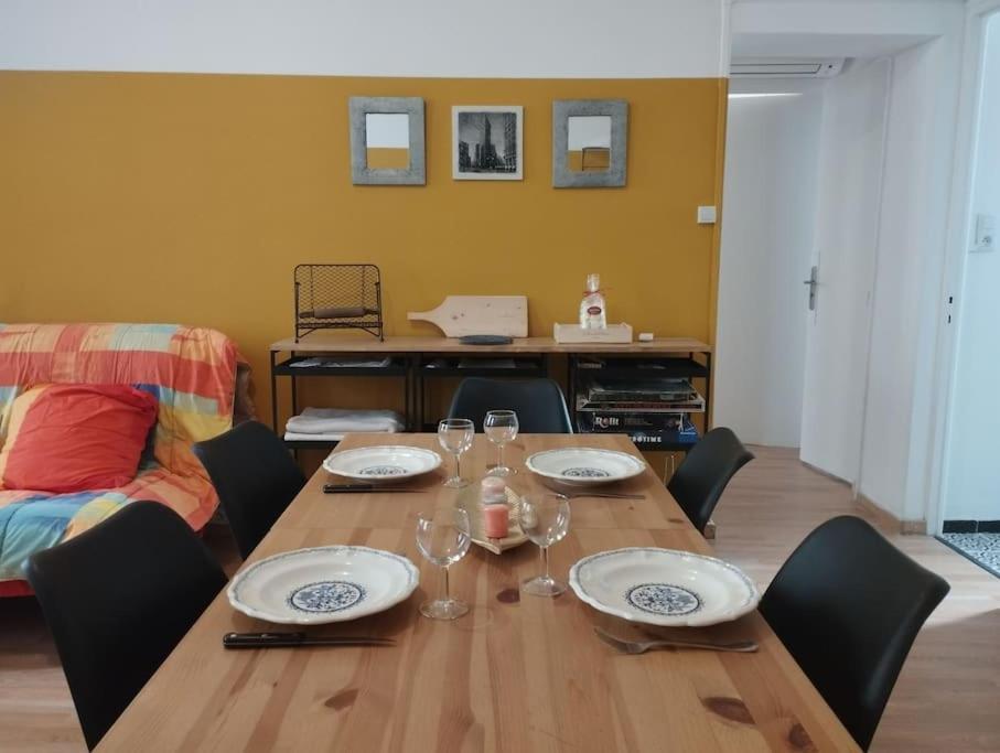 Appartement En Plein Centre. Carpentras Kültér fotó